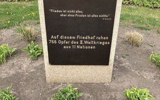 Ansicht der Kriegsgräberstätte Magdeburg-Westerhüsen