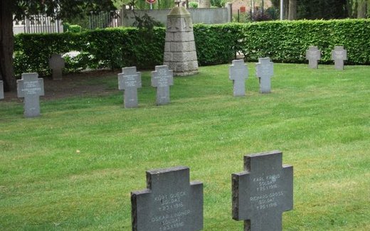 Ansicht der Kriegsgräberstätte Quesnoy-sur-Deûle