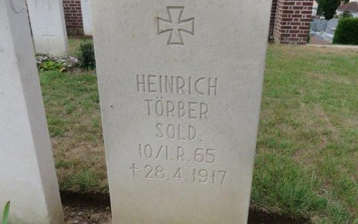 Ansicht der Kriegsgräberstätte Athies