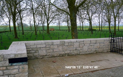 Ansicht der Kriegsgräberstätte Maizeray