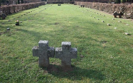 Ansicht der Kriegsgräberstätte Bad Nauheim, Fdh. am Deutergraben