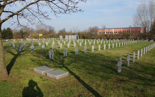 Ansicht der Kriegsgräberstätte Székesfehérvár