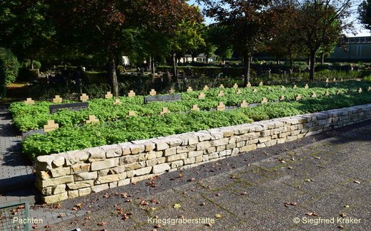 Ansicht der Kriegsgräberstätte Pachten, Zivilfriedhof